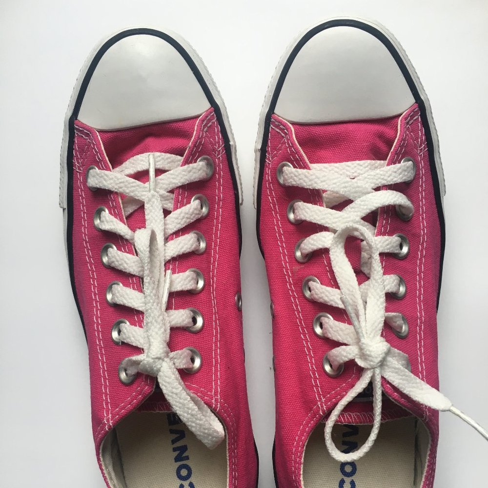 CONVERSE X HOT PINK
